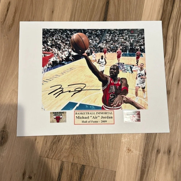 - Michael Jordan  autographed 8x10 photo - Picture 1 of 1